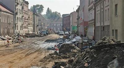 Będą zmiany w podatkach i ZUS. Rząd pomoże powodzianom