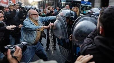 Policja stłumiła protest emerytów w Buenos Aires. Seniorzy walczą o podwyżki