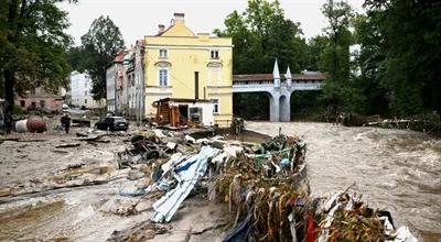 Powodzianom przysługuje nieodpłatna pomoc prawna. Trzeba uważać na  oszustów