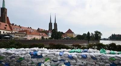 Fala na Odrze przechodzi przez Wrocław. "Raport powodziowy"